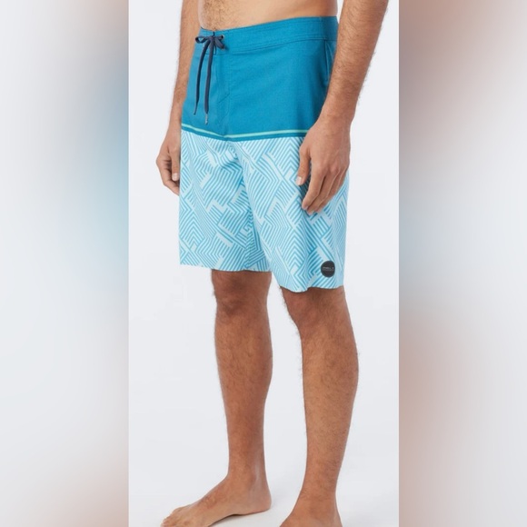 O’Neill HYPERFREAK TECH TRVLR NOMAD 20" BOARDSHORT - Picture 2 of 6